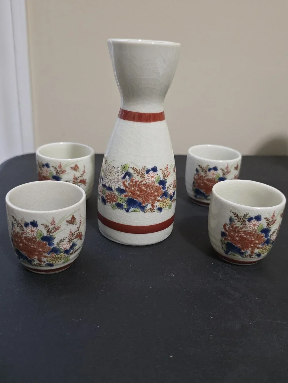 Japanese-Style Ceramic Sake Set with Floral Motif - White & Red - MADE IN JAPAN